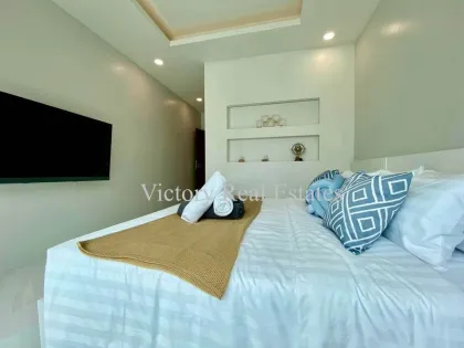 Private Pool Villa with 4 Bedrooms & 5 Bathrooms in Thalang