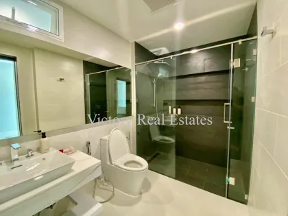Private Pool Villa with 4 Bedrooms & 5 Bathrooms in Thalang