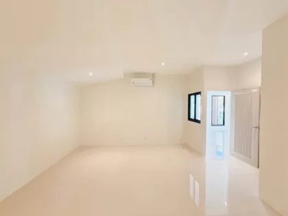Современный угловой таунхаус с 3 спальнями в Phuket Villa 3