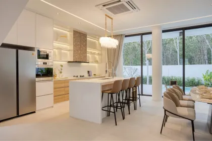 Villa moderna de lujo con 4 habitaciones y piscina en venta en Thalang, Phuket