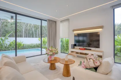 Villa moderna de lujo con 4 habitaciones y piscina en venta en Thalang, Phuket