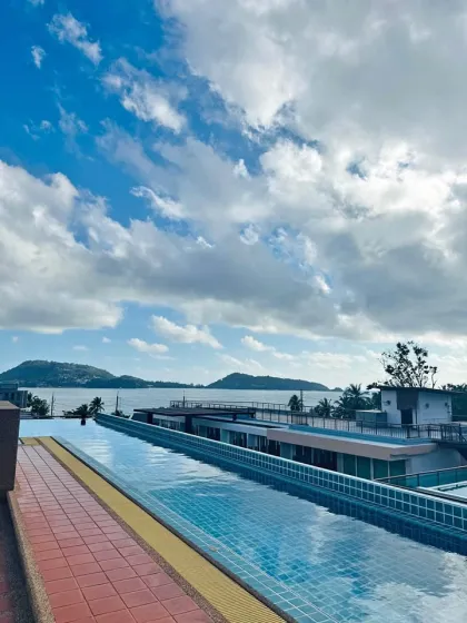 1 спальня, 1 ванная, Кондо с видом на море Bay Cliff Patong
