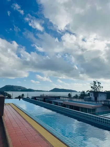 1-Zimmer-Wohnung mit Meerblick in Bay Cliff Patong