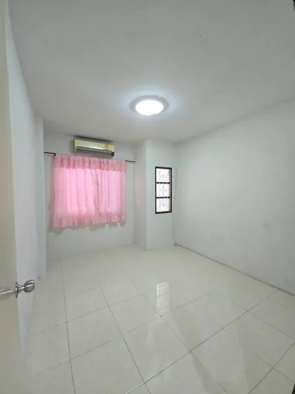Таунхаус с 2 спальнями и 1 ванной в Phuket Villa 3, Wichit