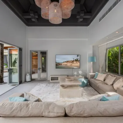 Ultra-Luxury 5-Bedroom Villa in Sai Taan Estate, Bang Tao