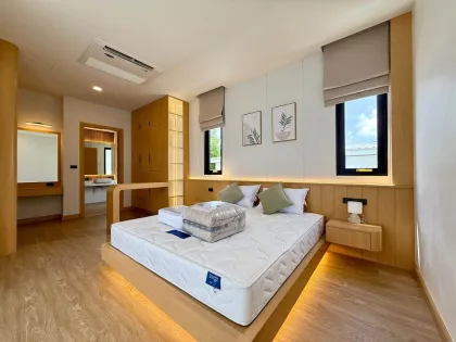 Villa nueva de 3 dormitorios con piscina en excelente ubicación en Rawai