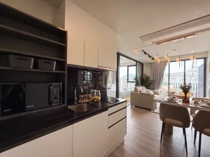 2 спальни, 2 ванные в кондоминиуме The Deck Patong с бассейном и видом на горы