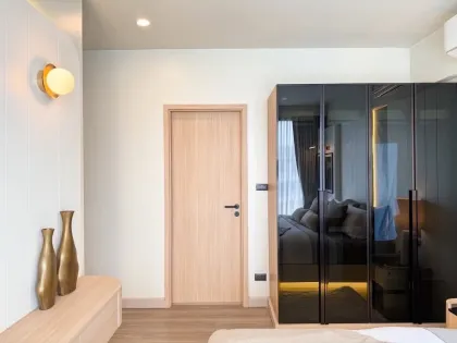 2 спальни, 2 ванные в кондоминиуме The Deck Patong с бассейном и видом на горы
