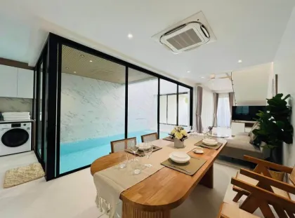 Villa Moderna Acogedora con Piscina en Venta en Pasak, Cherng Talay, Phuket