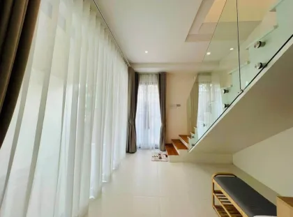 Villa Moderna Acogedora con Piscina en Venta en Pasak, Cherng Talay, Phuket