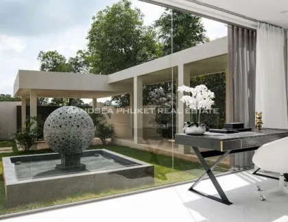 Neue Design-Panoramavilla in Laguna mit Golfblick