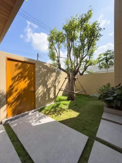 Villa privada de lujo con piscina y vistas al lago en Chalong