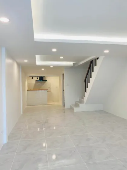 2-Schlafzimmer-Reihenhaus in Koh Kaew, Phuket