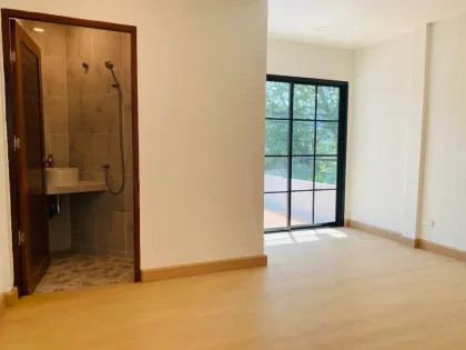 2-Schlafzimmer-Reihenhaus in Koh Kaew, Phuket