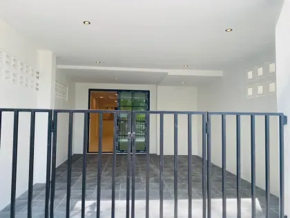 2-Schlafzimmer-Reihenhaus in Koh Kaew, Phuket