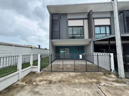 Nouvelle maison de ville 3 chambres 3 salles de bain au centre de Phuket, prête à emménager