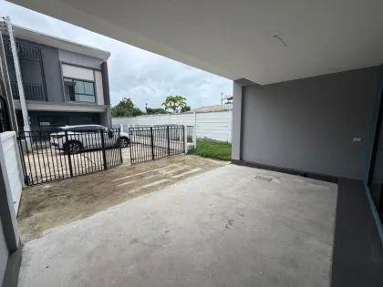 Nouvelle maison de ville 3 chambres 3 salles de bain au centre de Phuket, prête à emménager