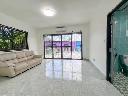 Villa spacieuse de 3 chambres et 4 salles de bain à vendre à Patong