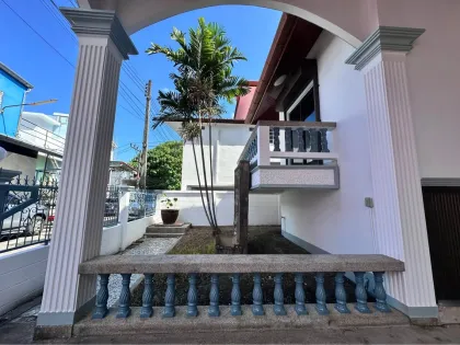 Villa spacieuse de 3 chambres et 4 salles de bain à vendre à Patong