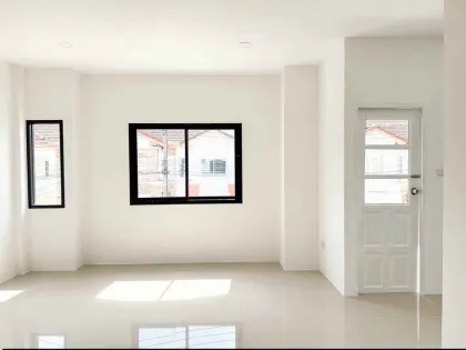 Casa adosada en venta: 4 habitaciones, 3 baños en Wichit, Phuket