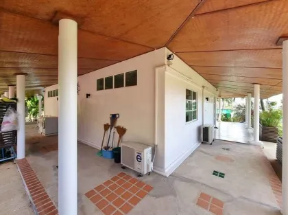2 Schlafzimmer Villa mit großem Grundstück in Rawai