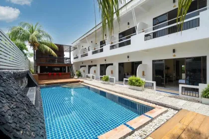 Boutique-Hotel mit 12 Schlafzimmern nahe Kata Beach zu verkaufen