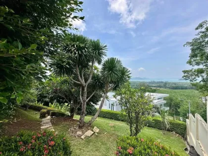 Luxus-Poolvilla mit Meerblick zum Verkauf in Pa Khlok, Phuket