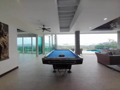 Luxus-Poolvilla mit Meerblick zum Verkauf in Pa Khlok, Phuket