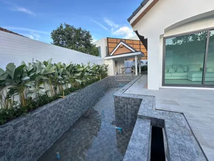 Private 4-Bedroom Pool Villa Near King Power Phuket