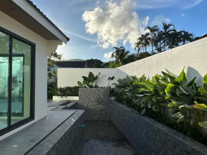 Private 4-Bedroom Pool Villa Near King Power Phuket