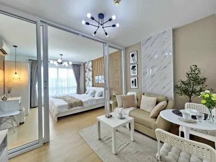 Modern 1-Bedroom Condo for Sale at Dcondo Kathu-Patong with Mountain View