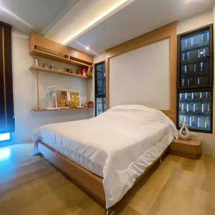Villa moderne 3 chambres avec piscine privée à Pasak 8/7, Kathu