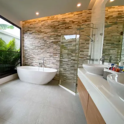 Villa moderne 3 chambres avec piscine privée à Pasak 8/7, Kathu