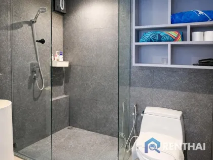 1 Bedroom Apartment with Pool View in Kamala