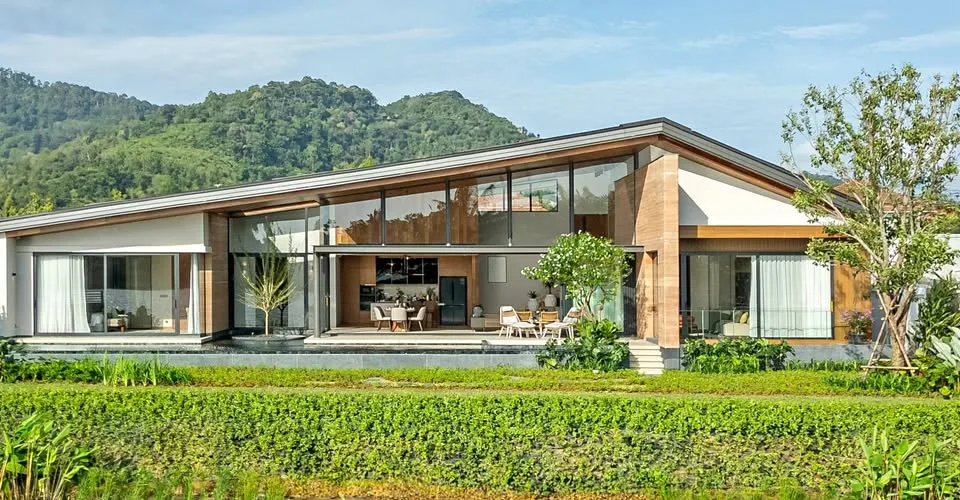 Luxury Lakeview Pool Villa For Sale in Cherng Talay Phuket