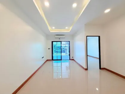 Villa de plain-pied 3 chambres à Cherng Talay