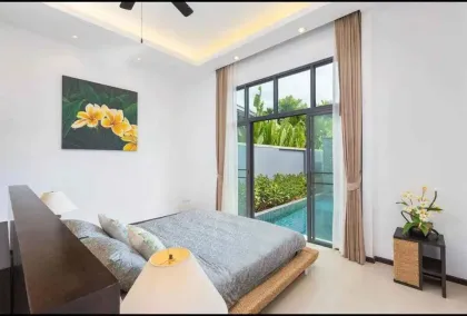 Villa 3 Chambres avec Piscine à Khokyang, Nai Harn – Proche Plage