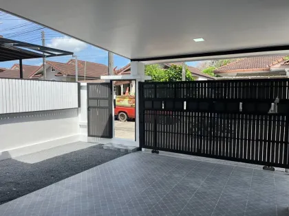 Freistehende Villa mit 3 Schlafzimmern und 2 Bädern in Sinsukthani, Phuket