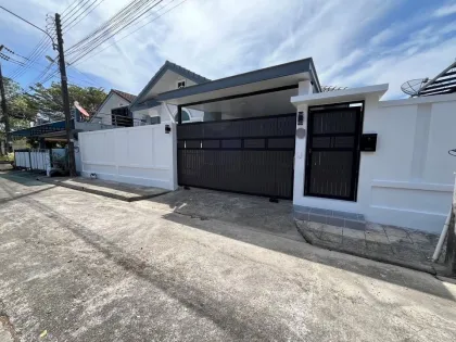 Freistehende Villa mit 3 Schlafzimmern und 2 Bädern in Sinsukthani, Phuket