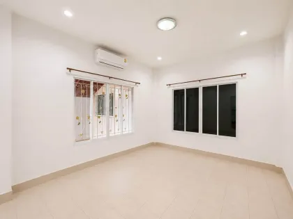 Угловой дом в продажу в Valley Village, Kathu, Пхукет