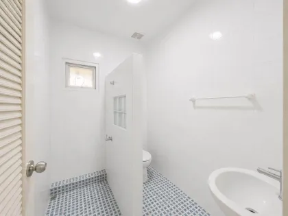 Угловой дом в продажу в Valley Village, Kathu, Пхукет