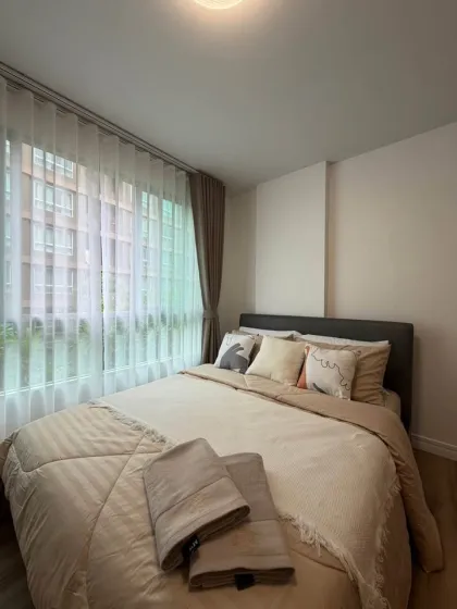 Appartement rénové 1 chambre 1 salle de bain avec vue piscine à Dcondo Creek