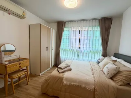 Appartement rénové 1 chambre 1 salle de bain avec vue piscine à Dcondo Creek