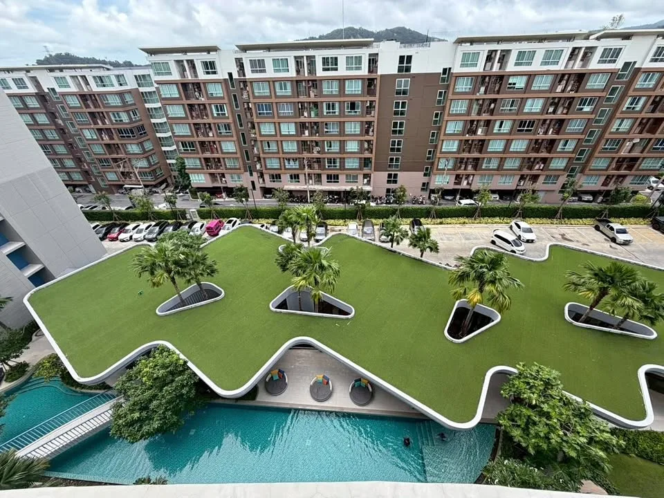 D Condo Reef 2-Bedroom Pool View Apartment on 8th Floor