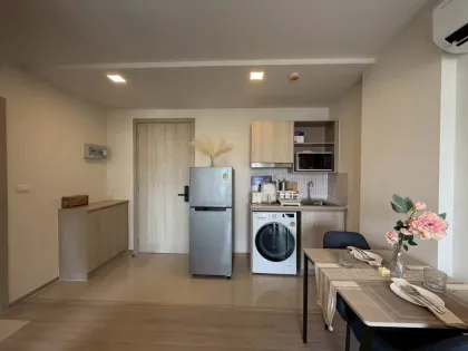 Apartamento de 2 habitaciones con vista a la piscina en D Condo Reef, piso 8