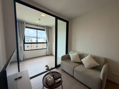 Apartamento de 2 habitaciones con vista a la piscina en D Condo Reef, piso 8