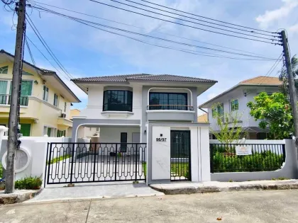 4 Schlafzimmer 3 Badezimmer Villa in Supalai Hill, Cherng Talay, Phuket