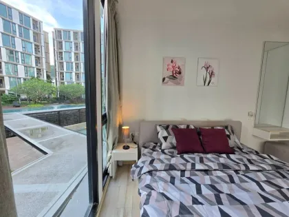 Кондо с 1 спальней The Base Uptown с видом на бассейн