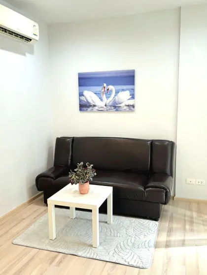 Кондо с 1 спальней The Base Uptown с видом на бассейн