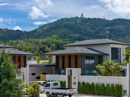 Villa de lujo de 3 dormitorios con piscina en Elite Chalong Villas